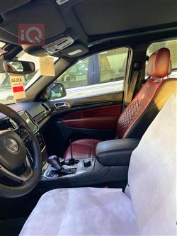 جیپ گراند شیرۆکی